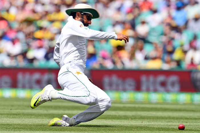 Wiry in the outfield, Australia v Pakistan, 3rd Test, Sydney, January 4, 2017/AFP