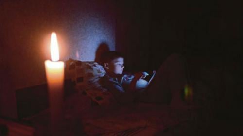 Small screens prevent kids from sleeping