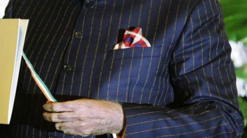 Modi’s controversial suit sold for 43.1mln Indian rupees