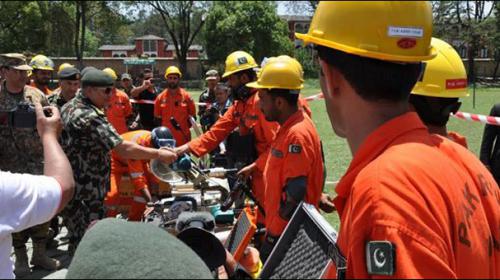 Nepal army chief visits Pakistan Army Field Hospital