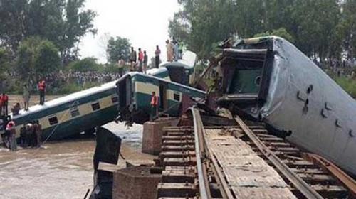 Gujranwala train accident result of over speeding: report 