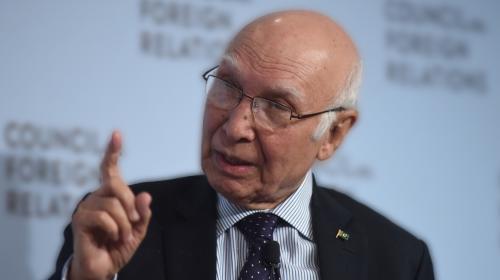 Pakistan bound to provide defence support to Saudi Arabia, says Sartaj