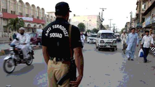 Bomb explosion in Peshawar injures 4