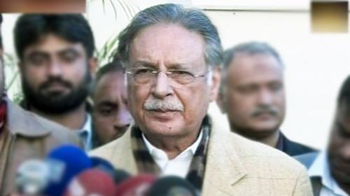 Pervaiz Rashid criticizes PPP, PTI for supporting PIA protesters