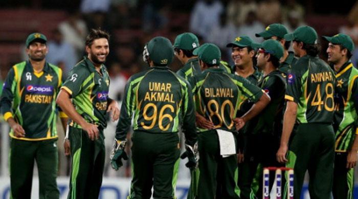 Security brouhaha ends: Team leaves for India