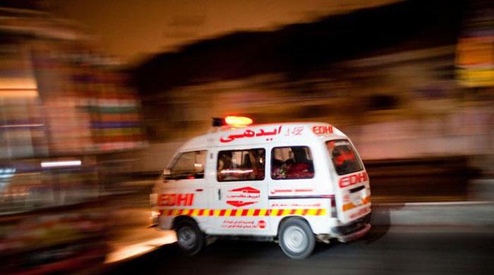 Road accident in Thatta kills six