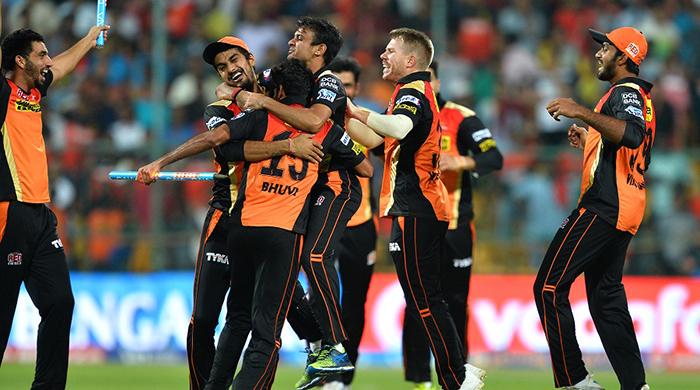 Warner’s Hyderabad beat Kohli’s Bangalore to lift maiden IPL trophy