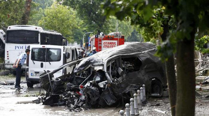 Istanbul bomb blast kills 11 people, wounds 36: governor