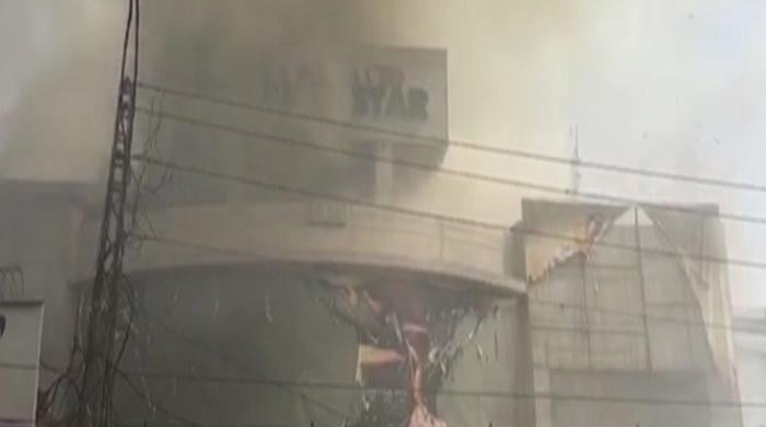 Flames engulf Lahore cinema building