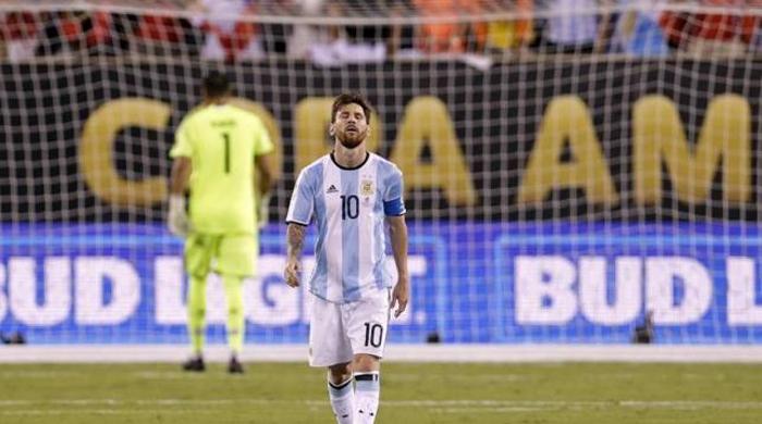 Lionel Messi announces retirement from international football