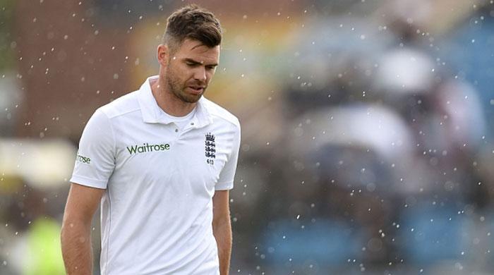 England's Anderson out of first Pakistan Test