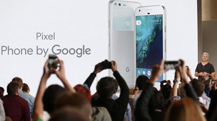 Google launches Pixel smartphone in hardware push