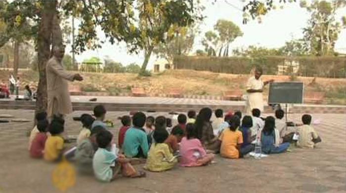 Another ignored school of Sindh Students study under trees