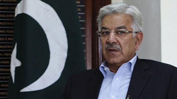 Khawaja Asif arrives in Dubai, says will return on Sunday