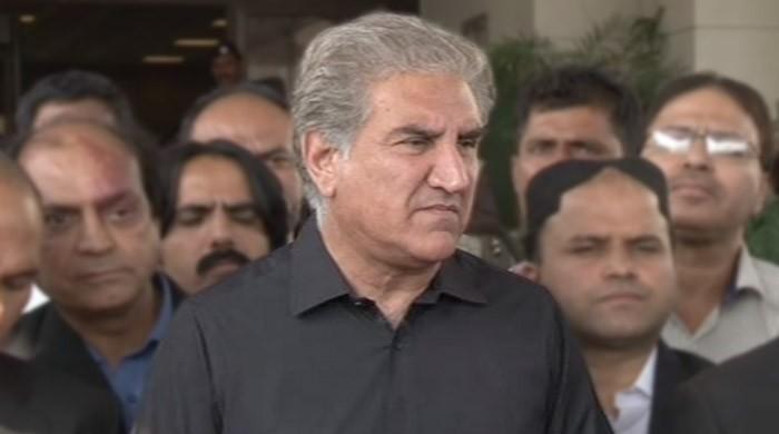 Workers killed due to excessive use of 'expired' tear gas: Qureshi