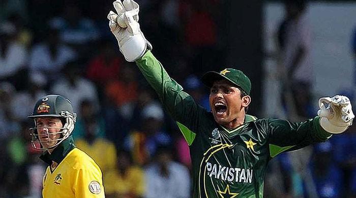 Out-of-favour Akmal surpasses Wasim Bari record