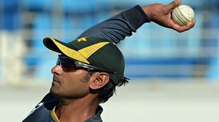 Hafeez to undergo re-testing of bowling action on Nov 17