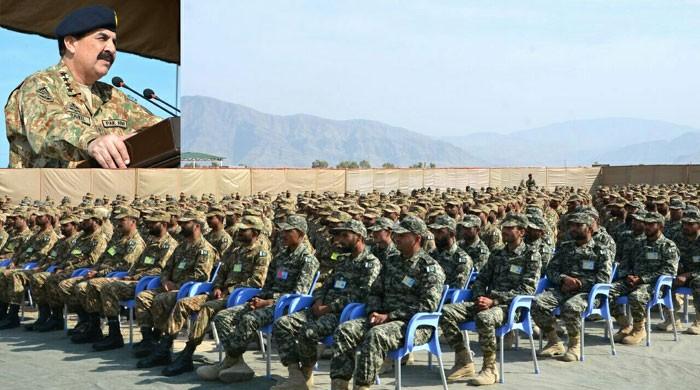 COAS lauds officers, troops for successfully unhinging terrorist sanctuaries in FATA