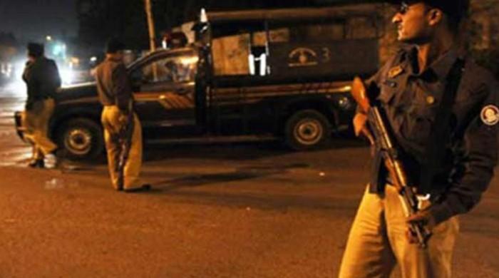 Firing incident in Karachi, two injured