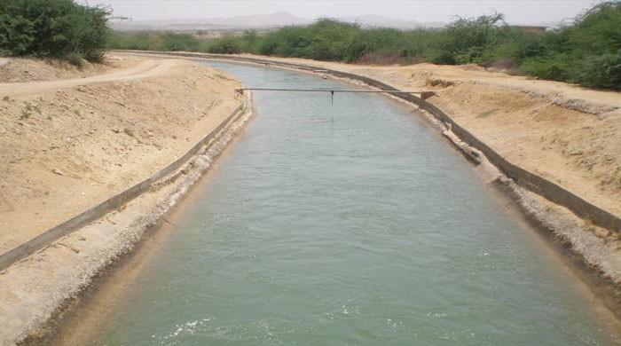 Hub Canal breach raises fears for water shortage in Karachi