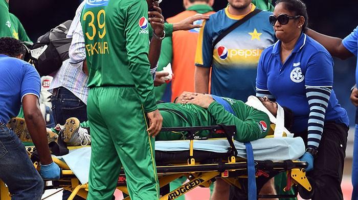 Shehzad returns to field after injury scare