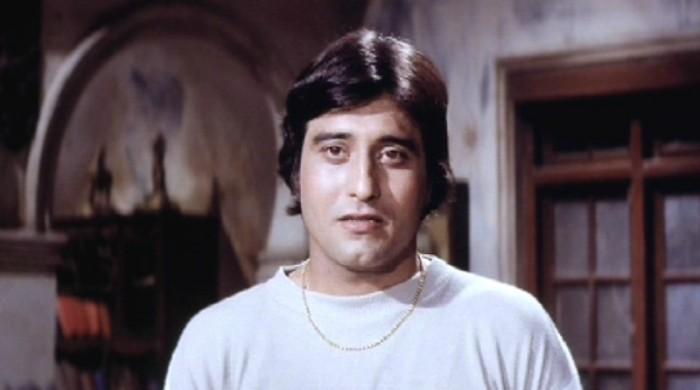 Shocking pictures of Vinod Khanna in weary condition go viral