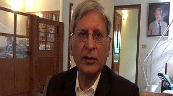 Dawn Leaks: Aitzaz claims Fatemi, Tehsin made scapegoats to save Maryam Nawaz