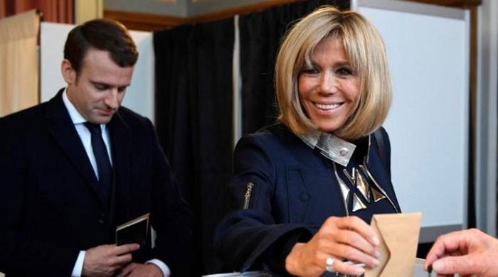 Former drama teacher seeks new role as French First Lady