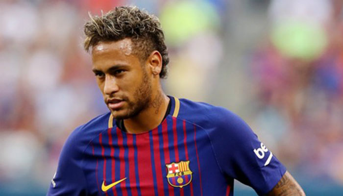 Neymar pledges glory for PSG after setting new transfer record