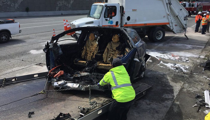 Tesla says autopilot was engaged during fatal crash