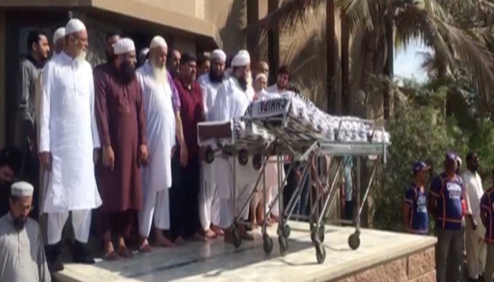 Children who died from alleged food poisoning in Karachi laid to rest