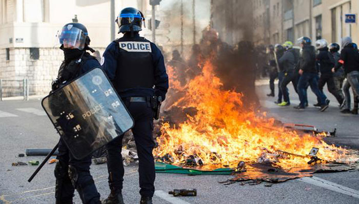 Eiffel Tower to close amid fears of more protests, violence