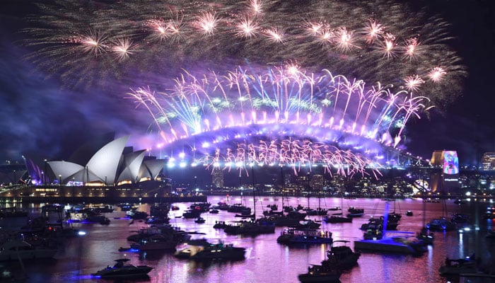 Sydney kicks off global 2019 parties with dazzling spectacle