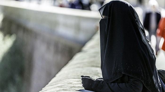 Dutch Ban On Burqas In Public Places Takes Effect 