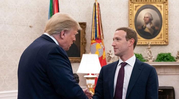 Zuckerberg Meets Trump, Rejects Breaking Up Facebook