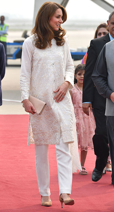 In pictures: Kate Middleton, Prince William tour Lahore on day four of ...