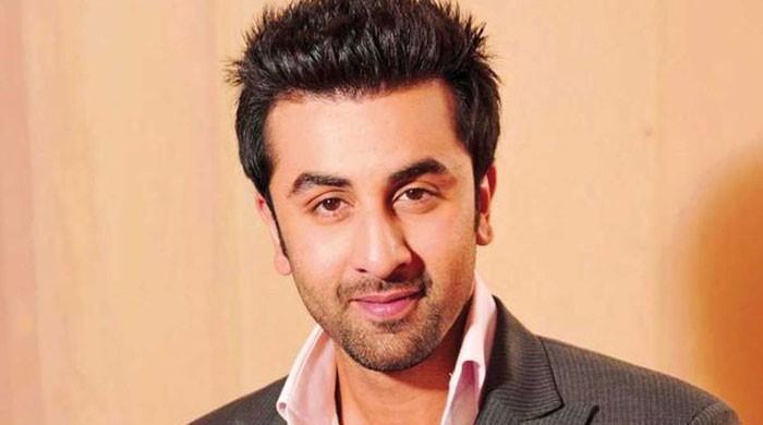 Ranbir Kapoor Wished 'Happy Birthday' By Paparazzi, Asks 'Kiska