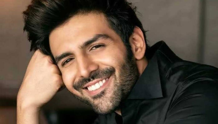 Kartik Aaryan opens up about his love life continuously being under the