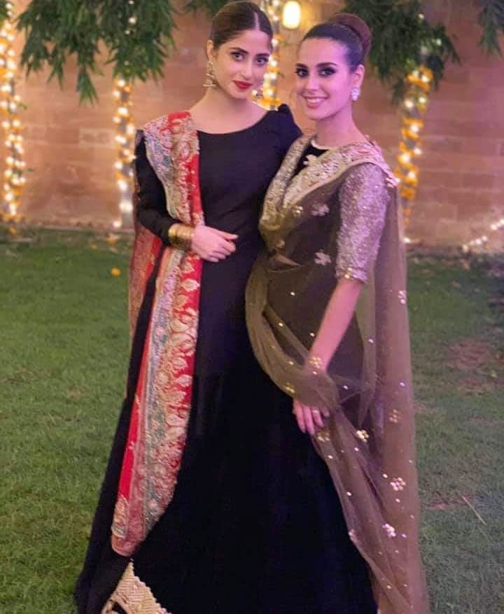 Iqra Aziz Sajal Ali Look Stunning In This Photo Entertainment