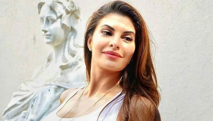 Jacqueline Fernandez does a live chat with Surat Covid-19 survivor, busts  myths