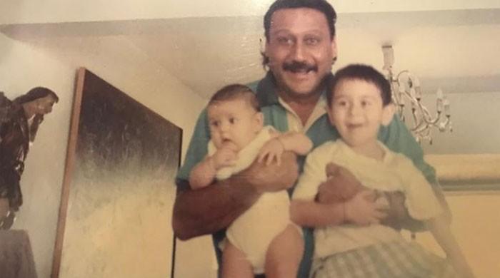 Jackie Shroff’s throwback photo with children wins hearts