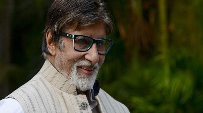 Amitabh Bachchan’s throwback photo with family wins hearts