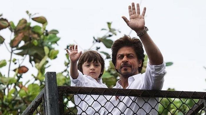 Shah Rukh Khans Fan Proposes His Son Abram Khan For Marriage 