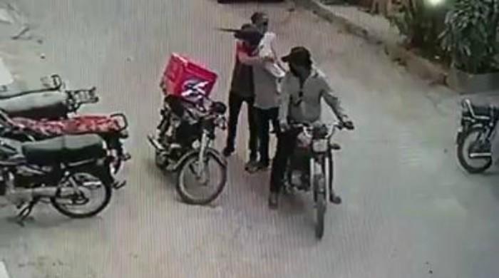 In apparent change of heart, Karachi robbers return valuables to ...