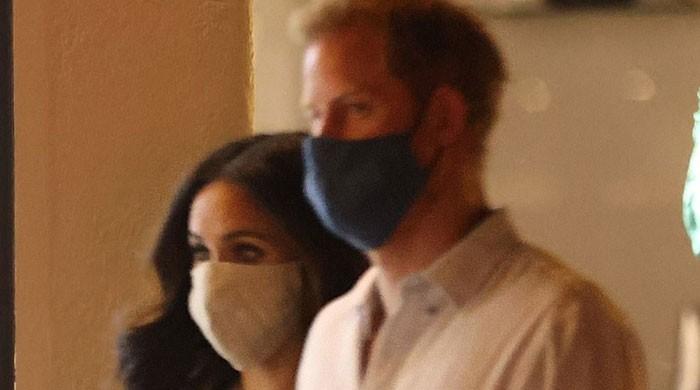 Meghan Markle Prince Harry Step Out For The First Time For Dinner With