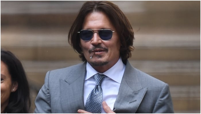 Fans Petition For Johnny Depp’s Return To ‘Fantastic Beasts 3’