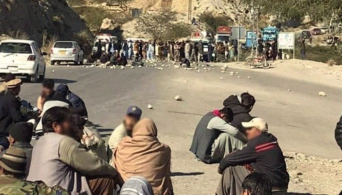 Hazara Community Launches Protests In Quetta Over Machh Massacre