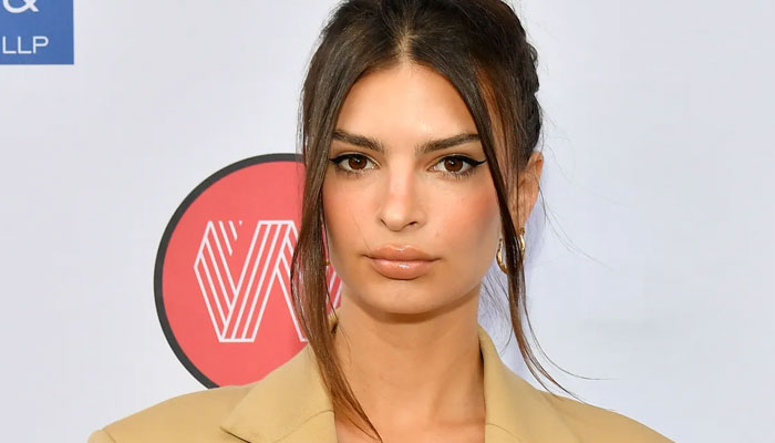 Emily Ratajkowski welcomes her first child