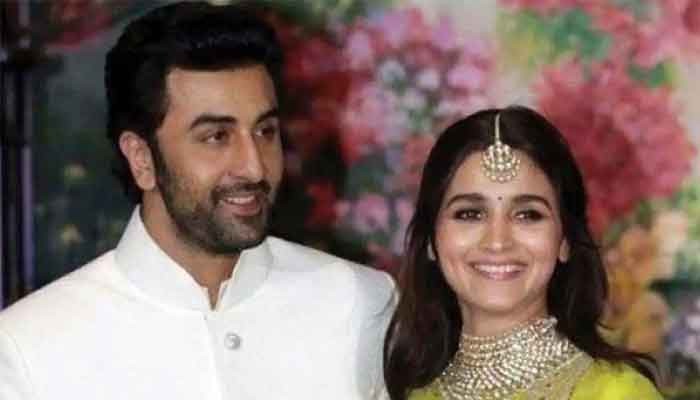 Alia Bhatt shares never-before-seen picture with Ranbir Kapoor