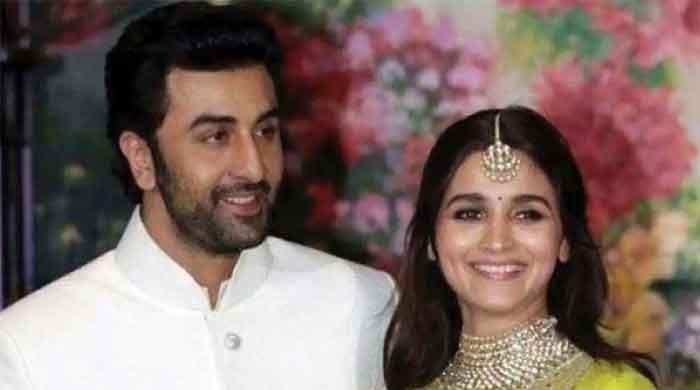 Alia Bhatt Shares Never-before-seen Picture With Ranbir Kapoor